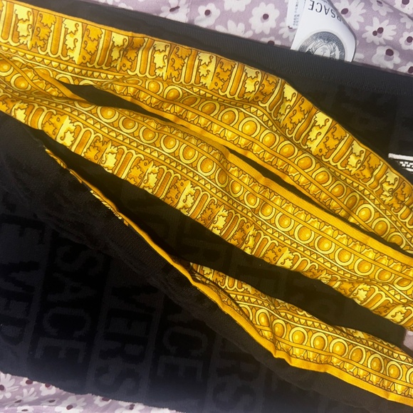 Dog Versace Robe - Picture 2 of 6